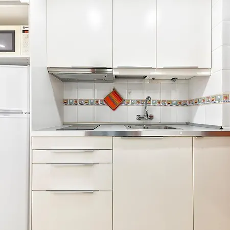 A Pie Del Mar Apartment *